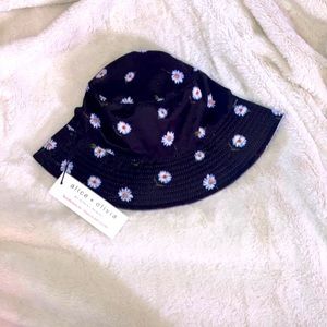 alice + olivia by Stacey Bendet Reversible Bucket Hat